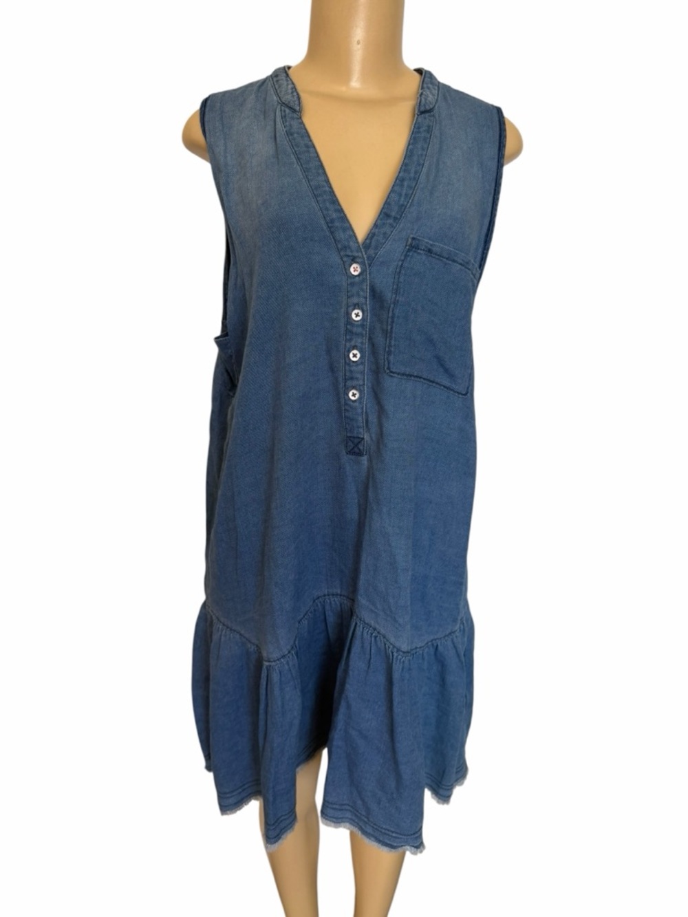 Pilcro x Anthropologie chambray denim dropped waist Henley Shift V Neck medium
